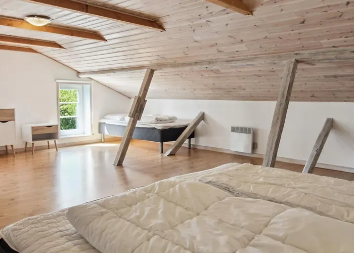 Rea - 5km From The Sea By Interhome Tagholm